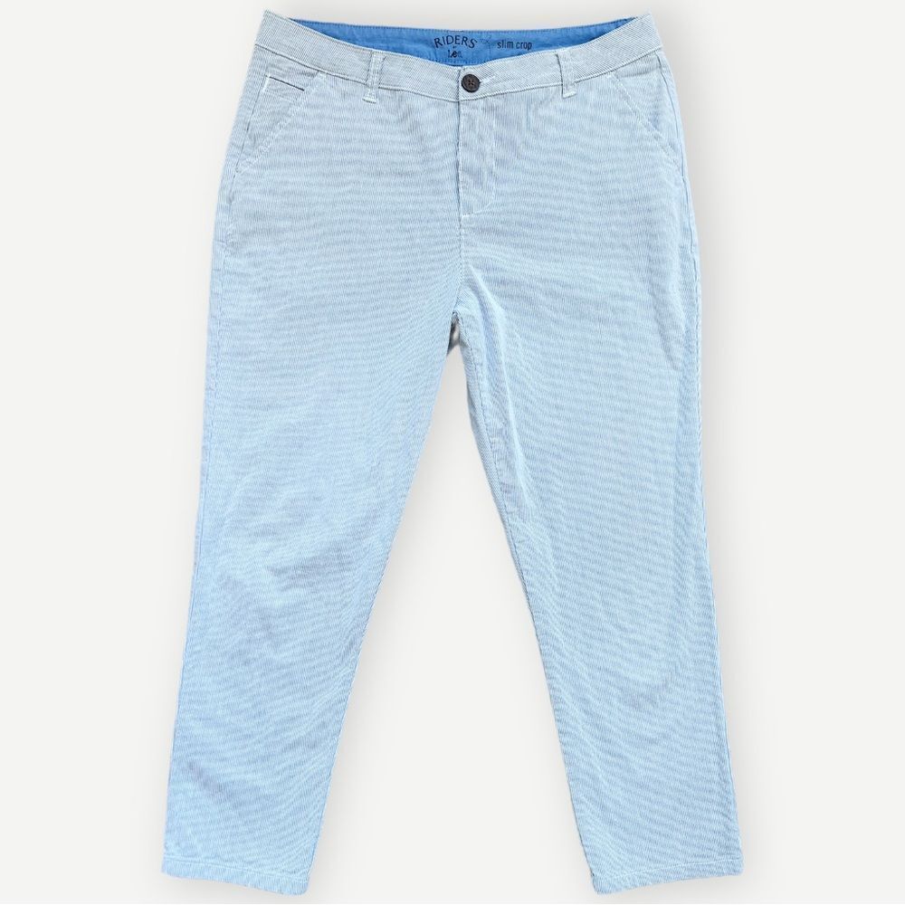 Riders By Lee Slim Crop Pants. Light Blue & White Striped Seersucker. 12.